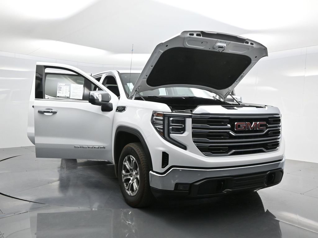 Used 2024 GMC Sierra 1500 SLT image 30
