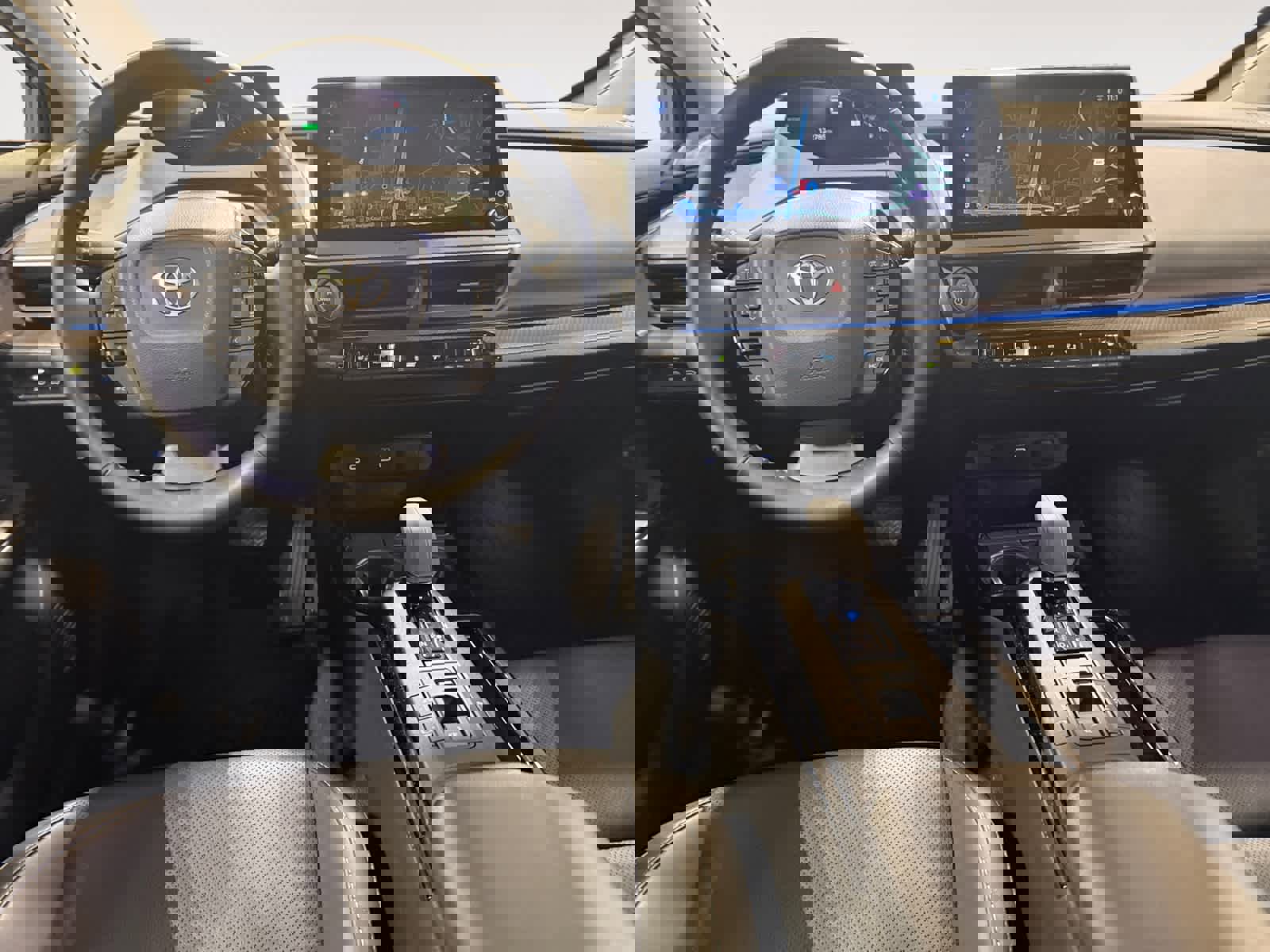 Used 2025 Toyota Prius XLE image 11