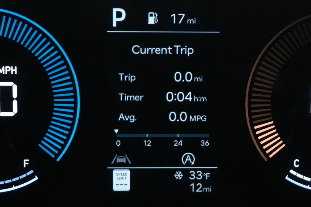 New 2026 Hyundai Santa Fe SE image 39