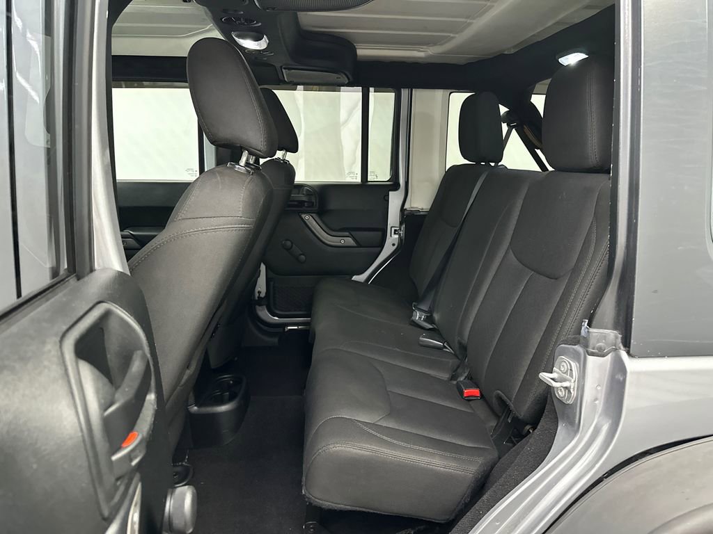 Used 2017 Jeep Wrangler Unlimited Sport w/ Connectivity Group AWD/4WD image 20