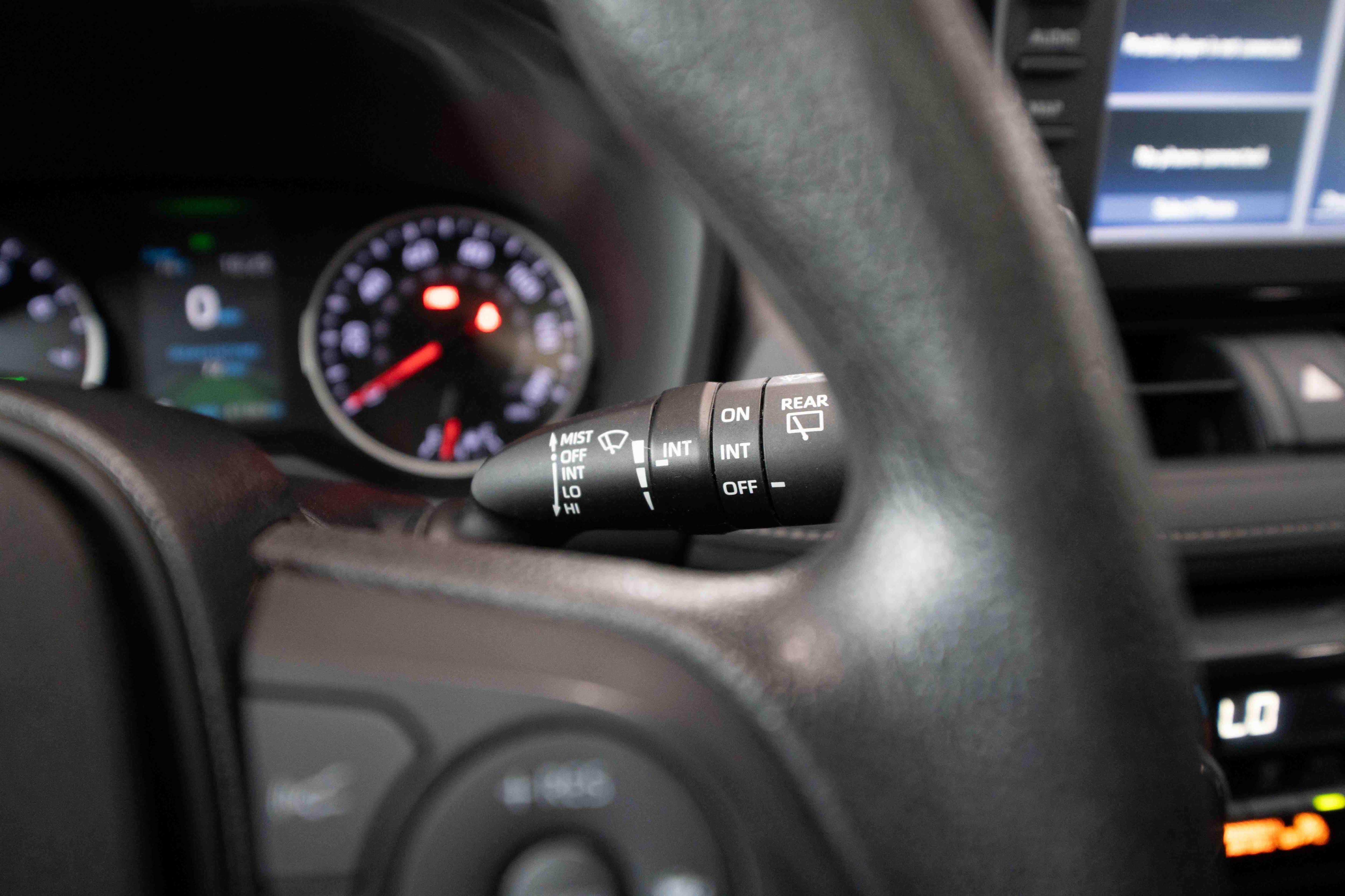 Used 2019 Toyota RAV4 XLE FWD image 14