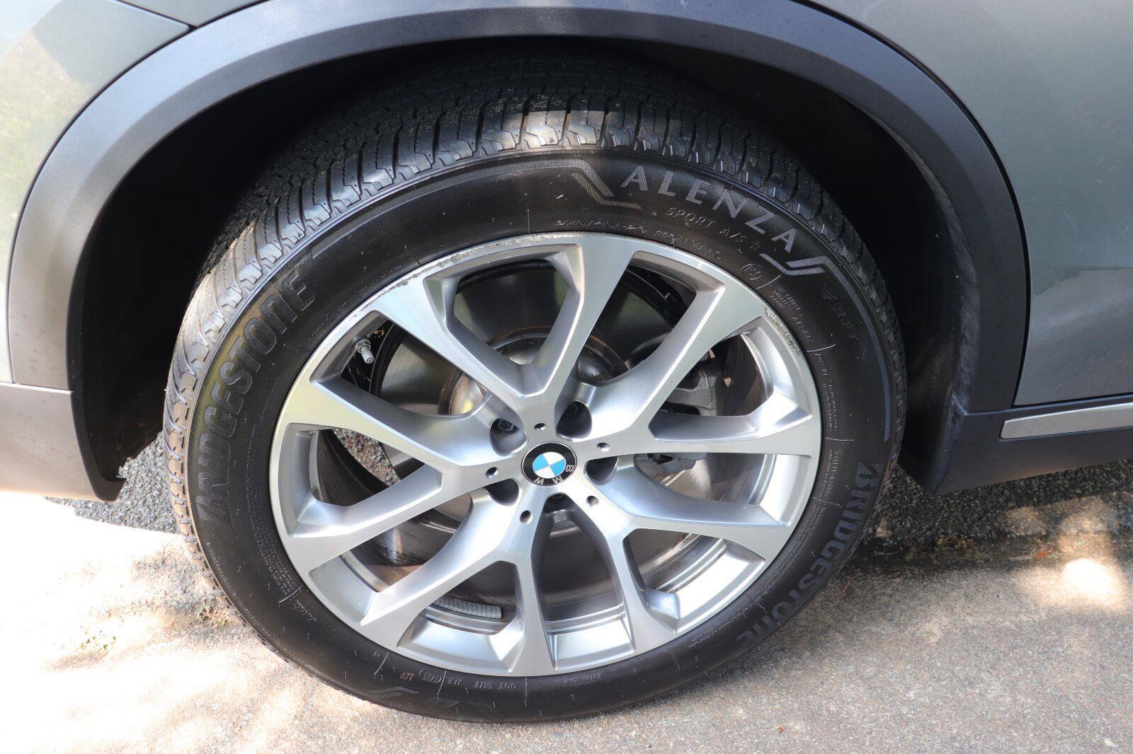 Used 2024 BMW X5 sDrive40i w/ Premium Package RWD image 47