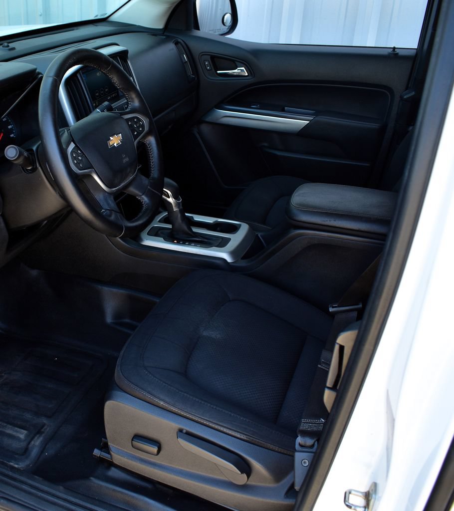 Used 2022 Chevrolet Colorado LT w/ Fleet Safety Package RWD image 17