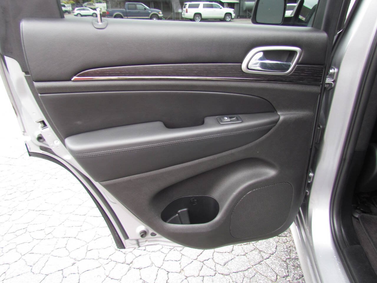 Used 2018 Jeep Grand Cherokee High Altitude AWD/4WD image 13