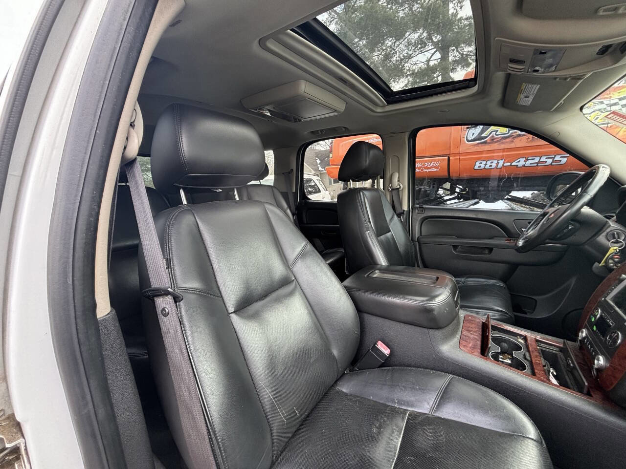 Used 2010 Chevrolet Tahoe LTZ image 18