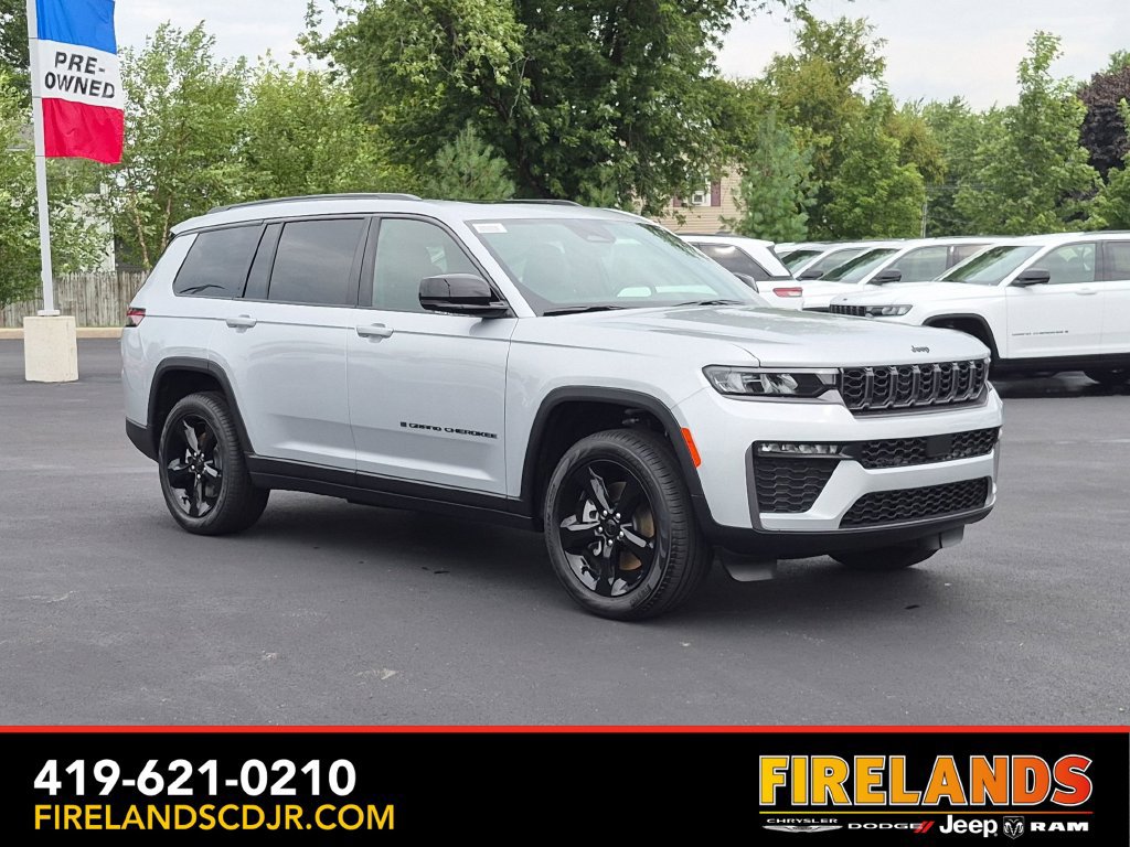 New 2026 Jeep Grand Cherokee L Limited w/ Limited Altitude Package