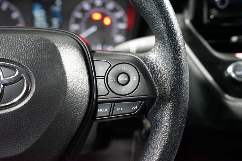 Certified 2025 Toyota Corolla LE image 13