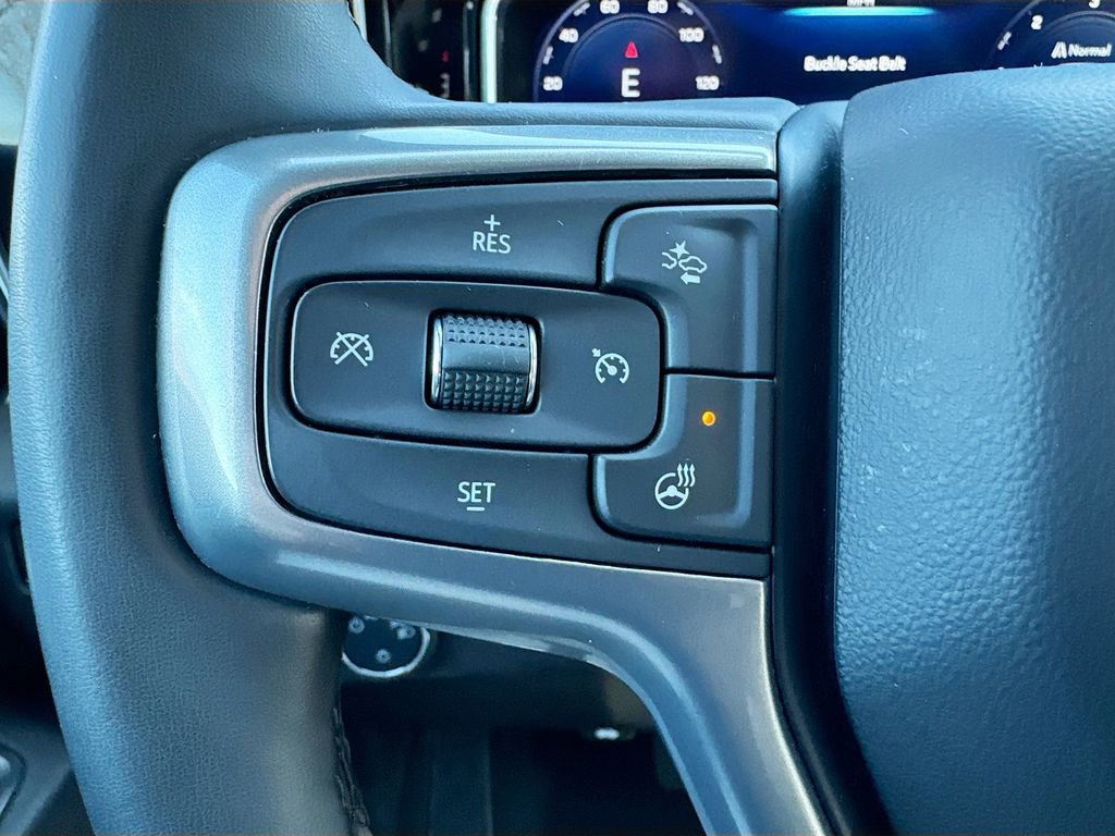 Used 2025 Chevrolet Silverado 1500 LT image 10