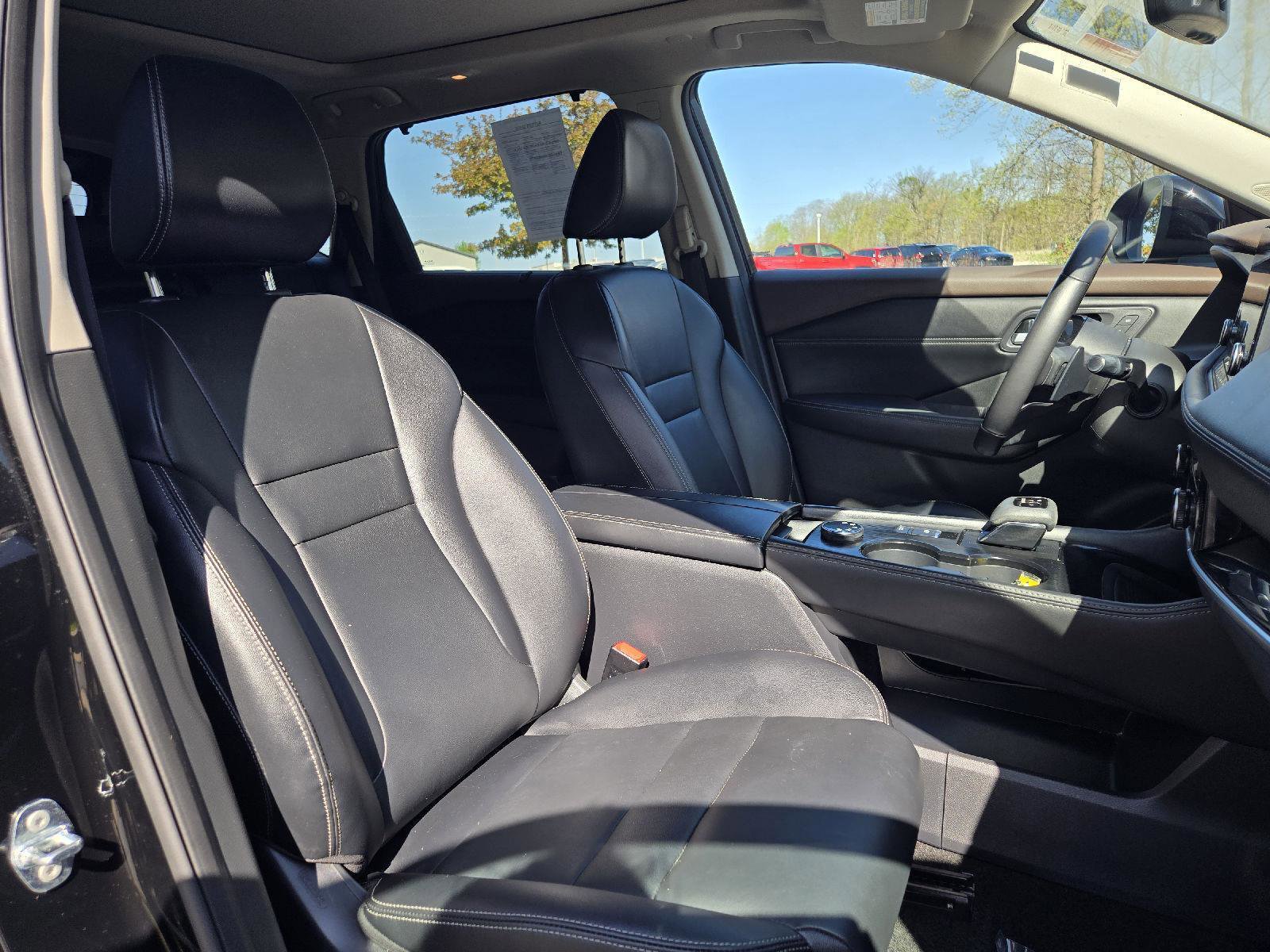 Used 2023 Nissan Rogue SL w/ SL Premium Package AWD/4WD image 25