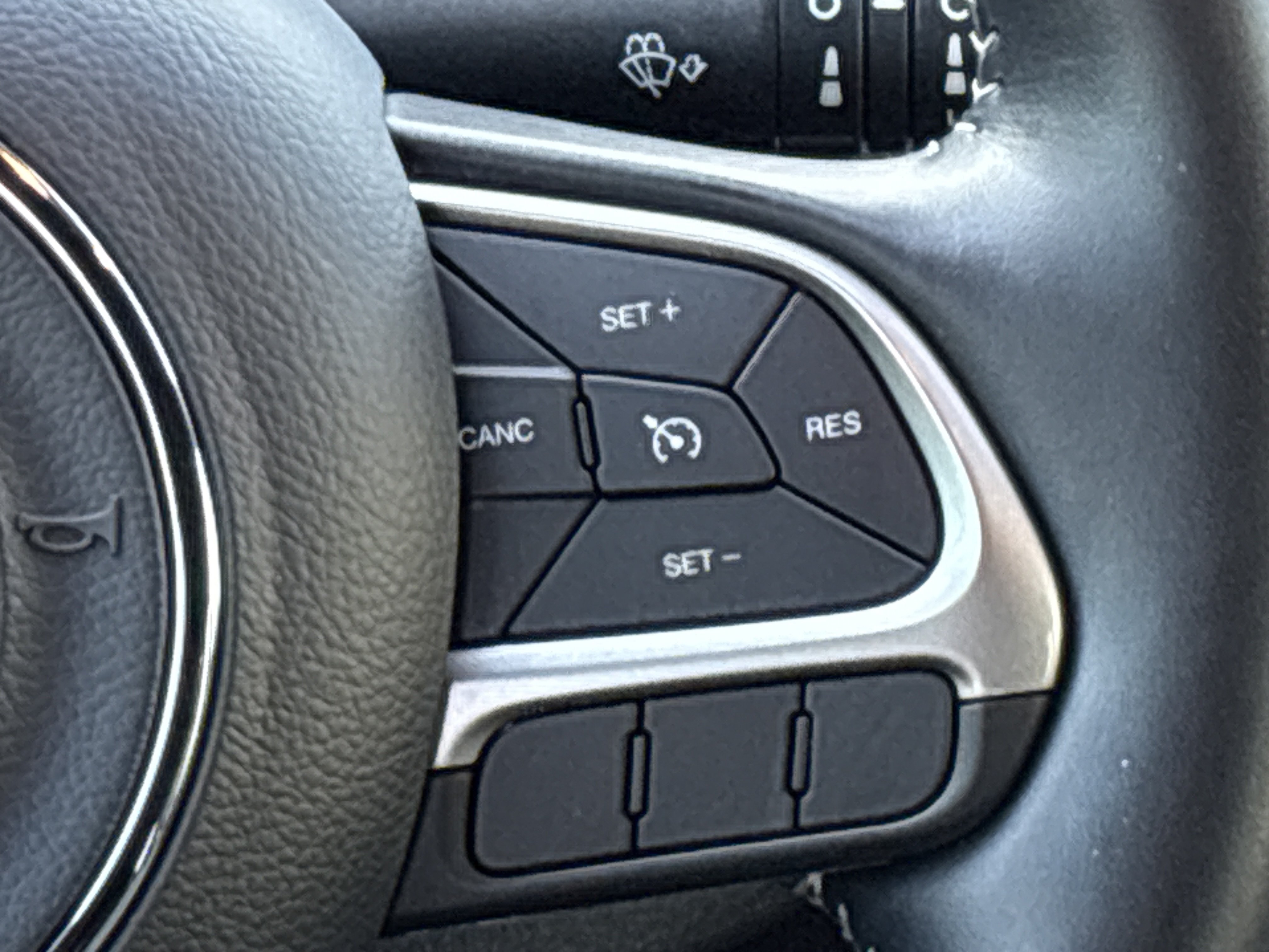 Used 2021 Jeep Compass Latitude FWD image 23