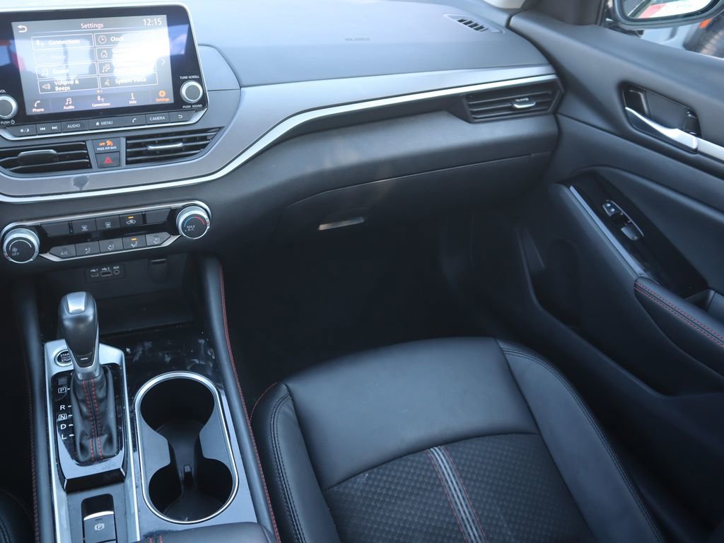 Used 2025 Nissan Altima 2.5 SR image 12