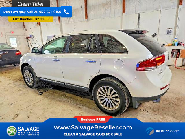 Used 2011 Lincoln MKX 2WD image 3