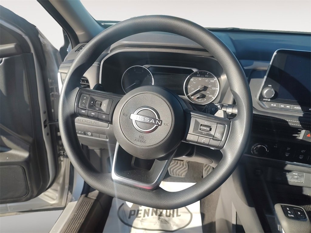 Used 2024 Nissan Rogue S image 12