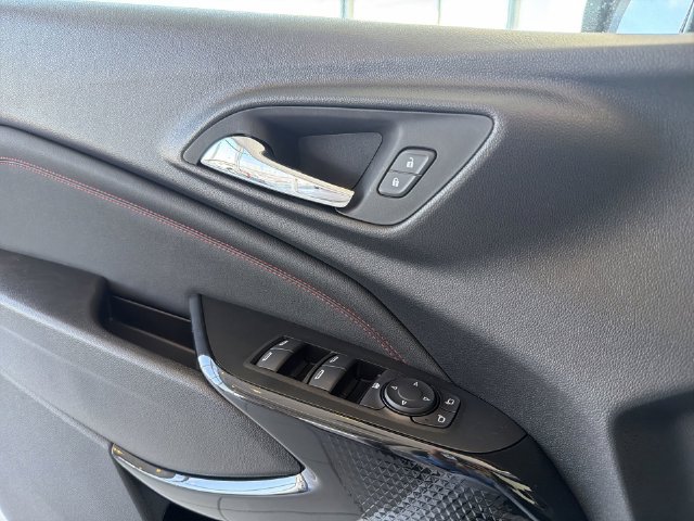 New 2026 Chevrolet Trax RS w/ Sunroof Package FWD image 21