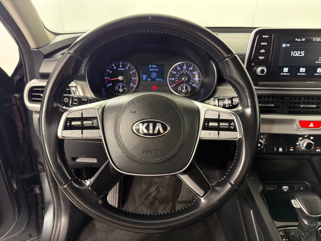 Used 2020 Kia Telluride LX FWD image 13