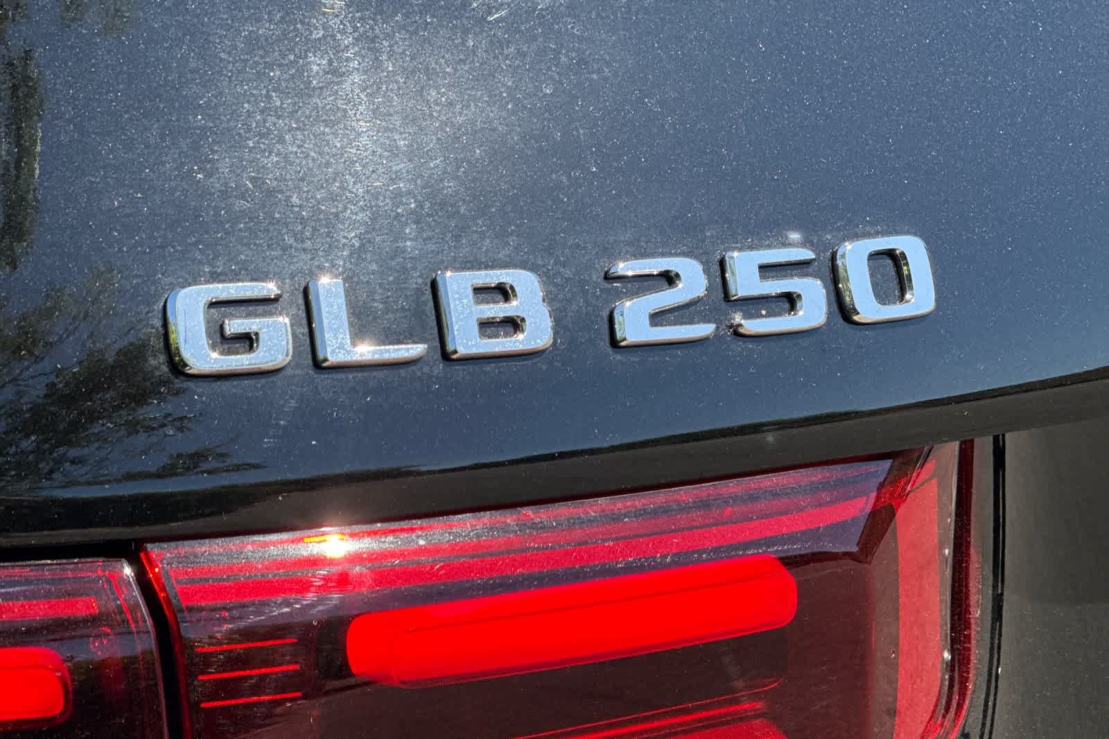 New 2026 Mercedes-Benz GLB 250 image 26