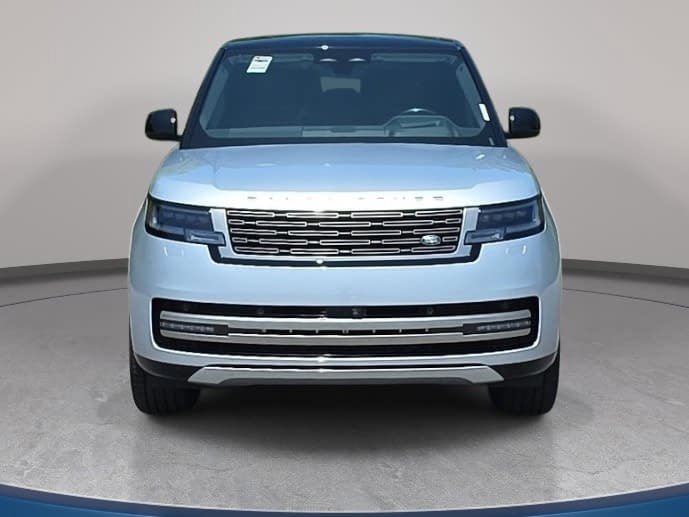 Certified 2025 Land Rover Range Rover Long Wheelbase SE AWD/4WD image 2