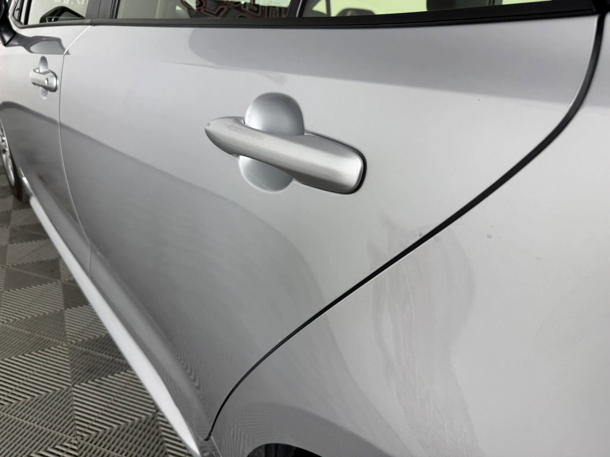 Used 2025 Toyota Corolla LE FWD image 23