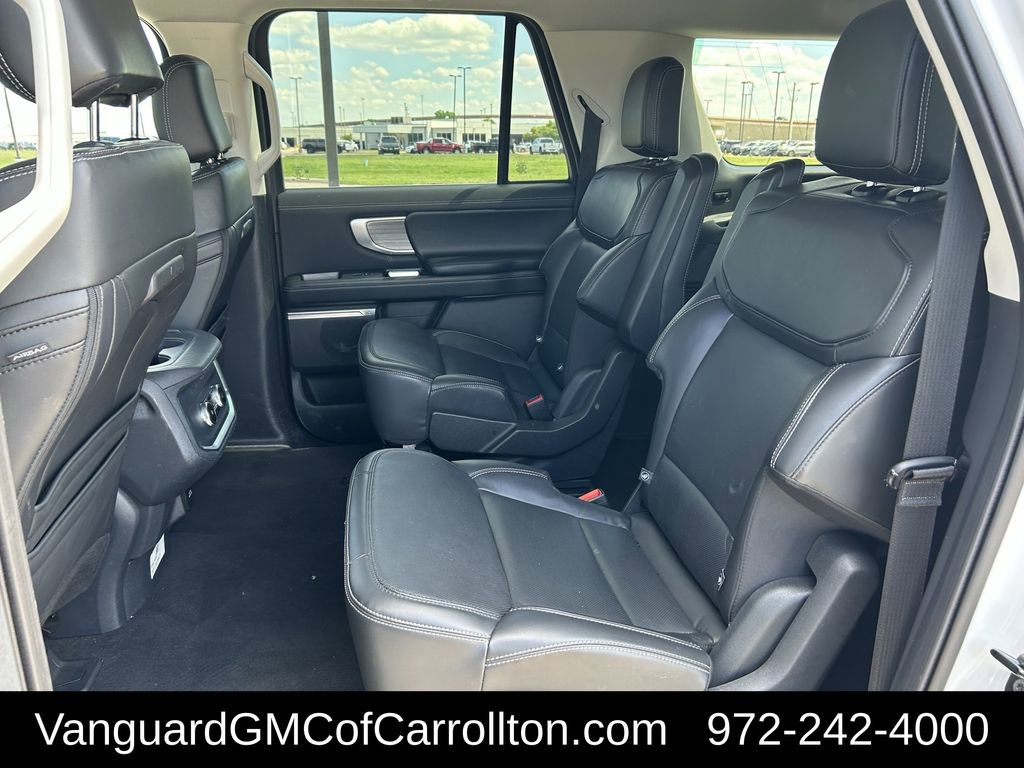 Used 2025 Ford Expedition Max Platinum image 31