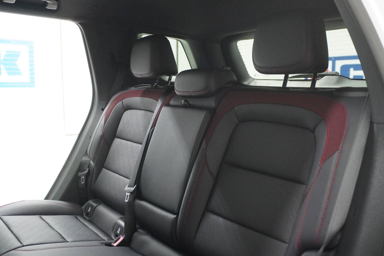 New 2027 Chevrolet Equinox RS w/ LPO, Floor Liner Package FWD image 24