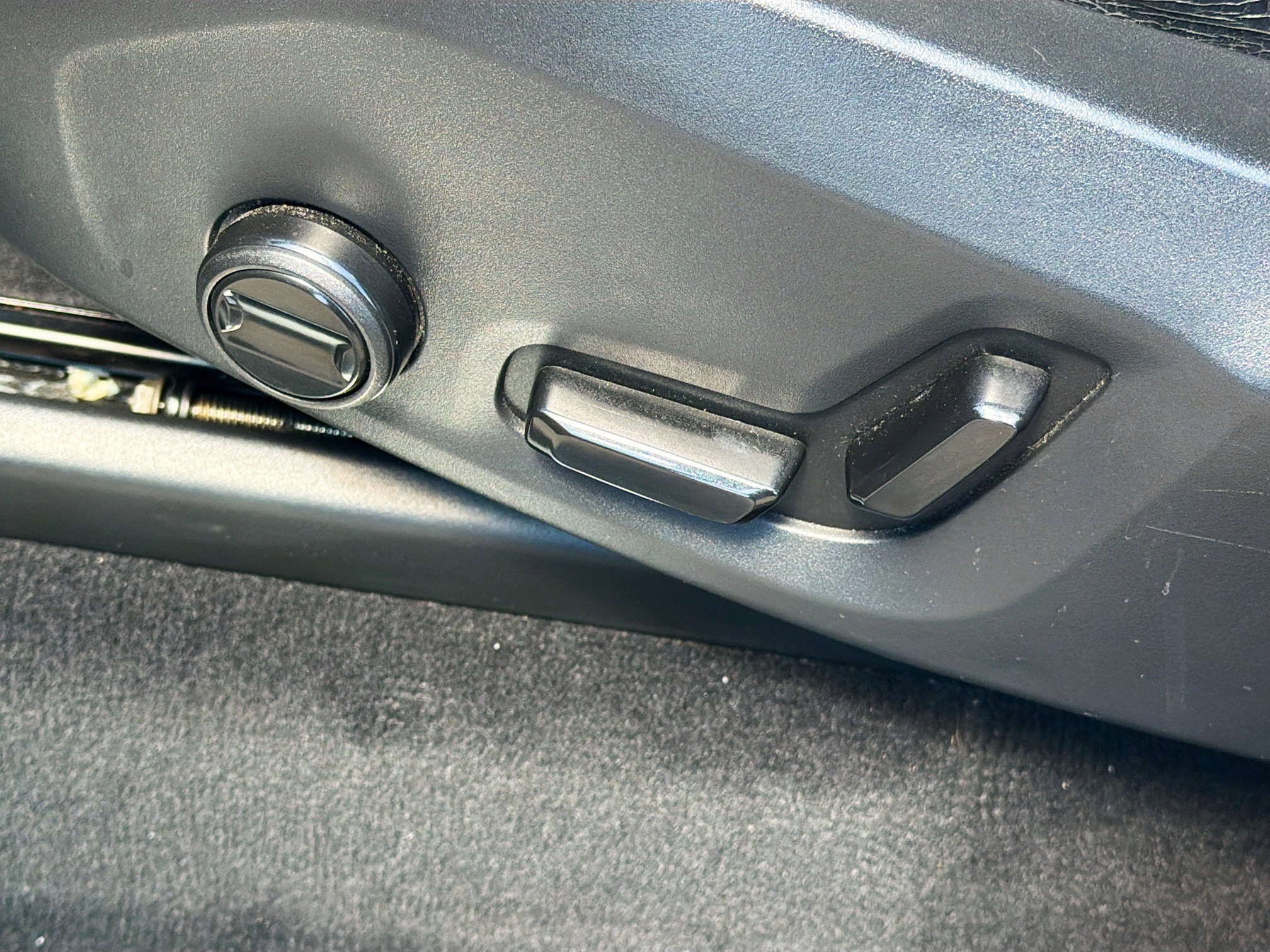 Used 2019 Volvo XC90 T6 Momentum w/ Advanced Package image 27