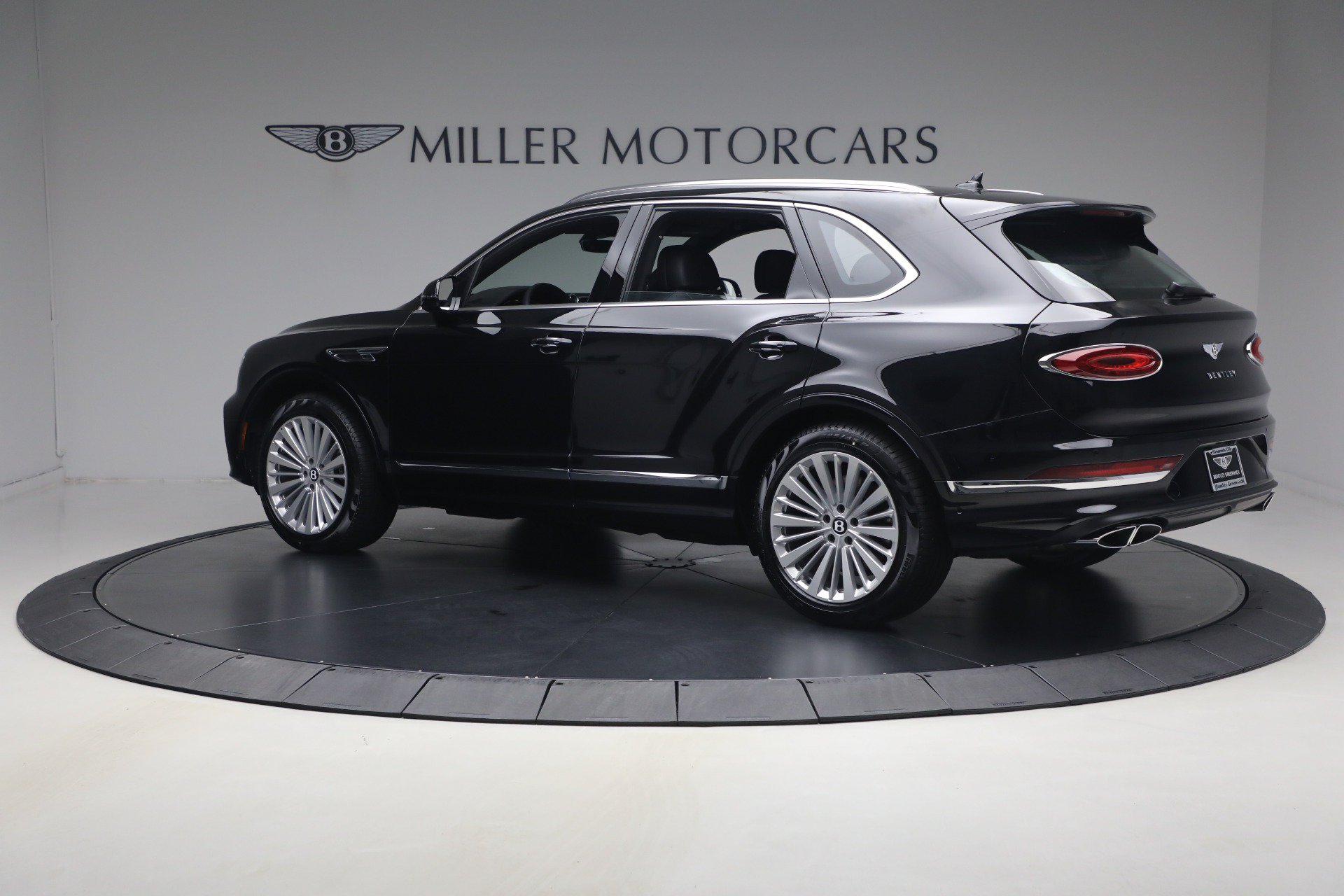 New 2026 Bentley Bentayga AWD/4WD image 4