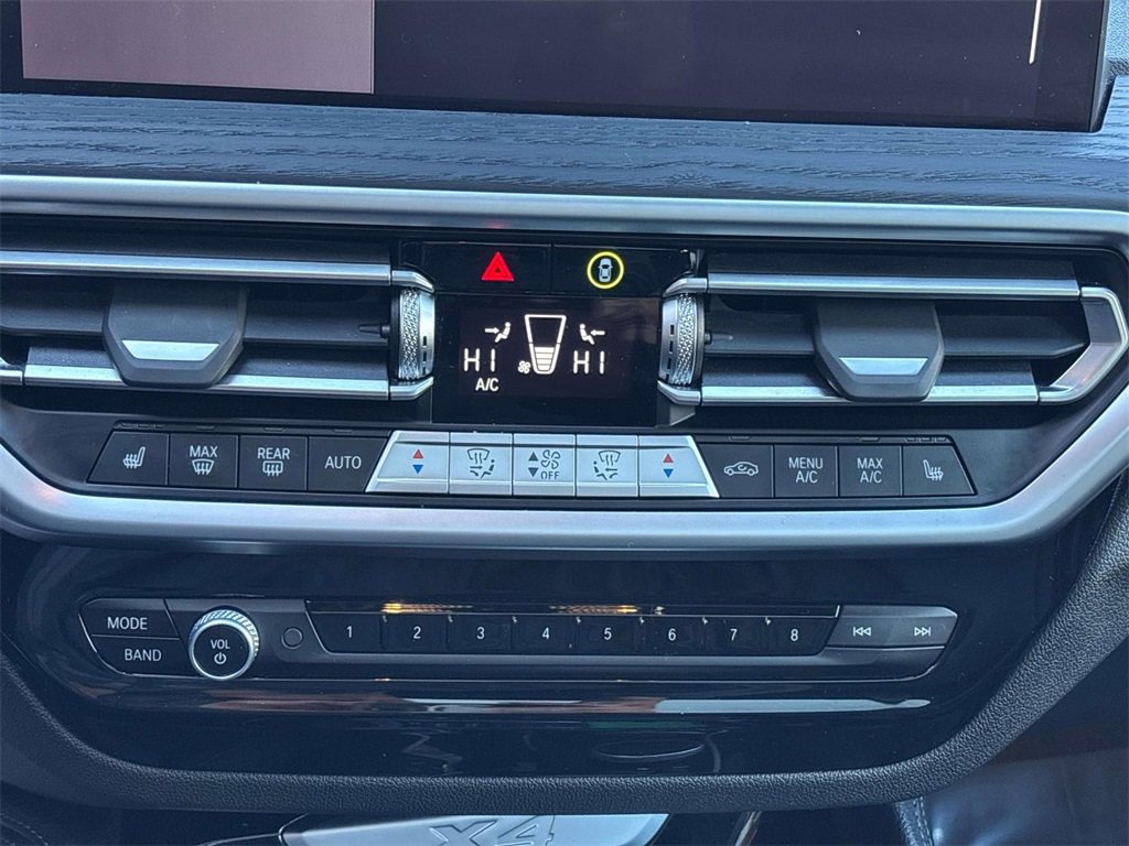 Used 2025 BMW X4 xDrive30i image 30