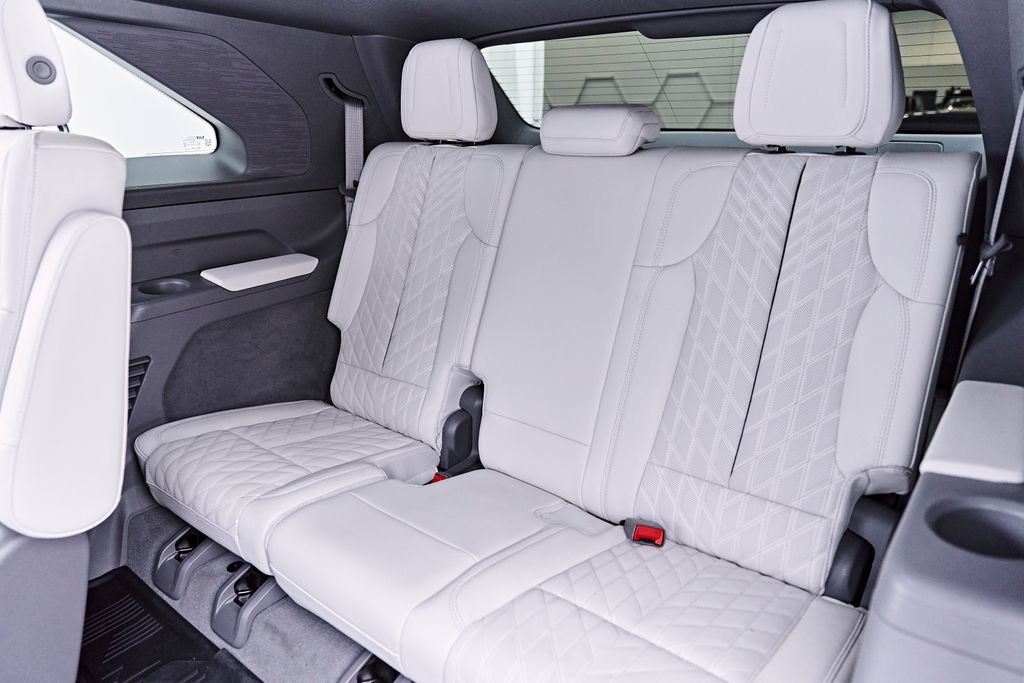 Used 2026 Cadillac Escalade IQ Sport 1 w/ LPO, Etrunk Organizer Package AWD/4WD image 60