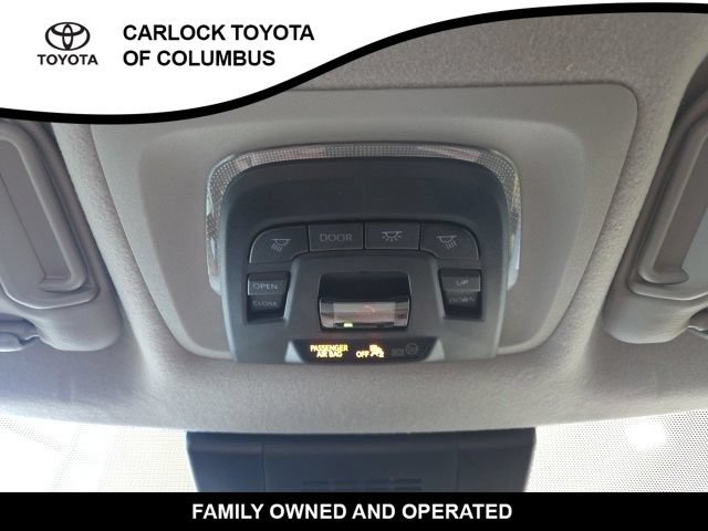 Used 2024 Toyota Corolla Cross XLE w/ Convenience Package FWD image 29