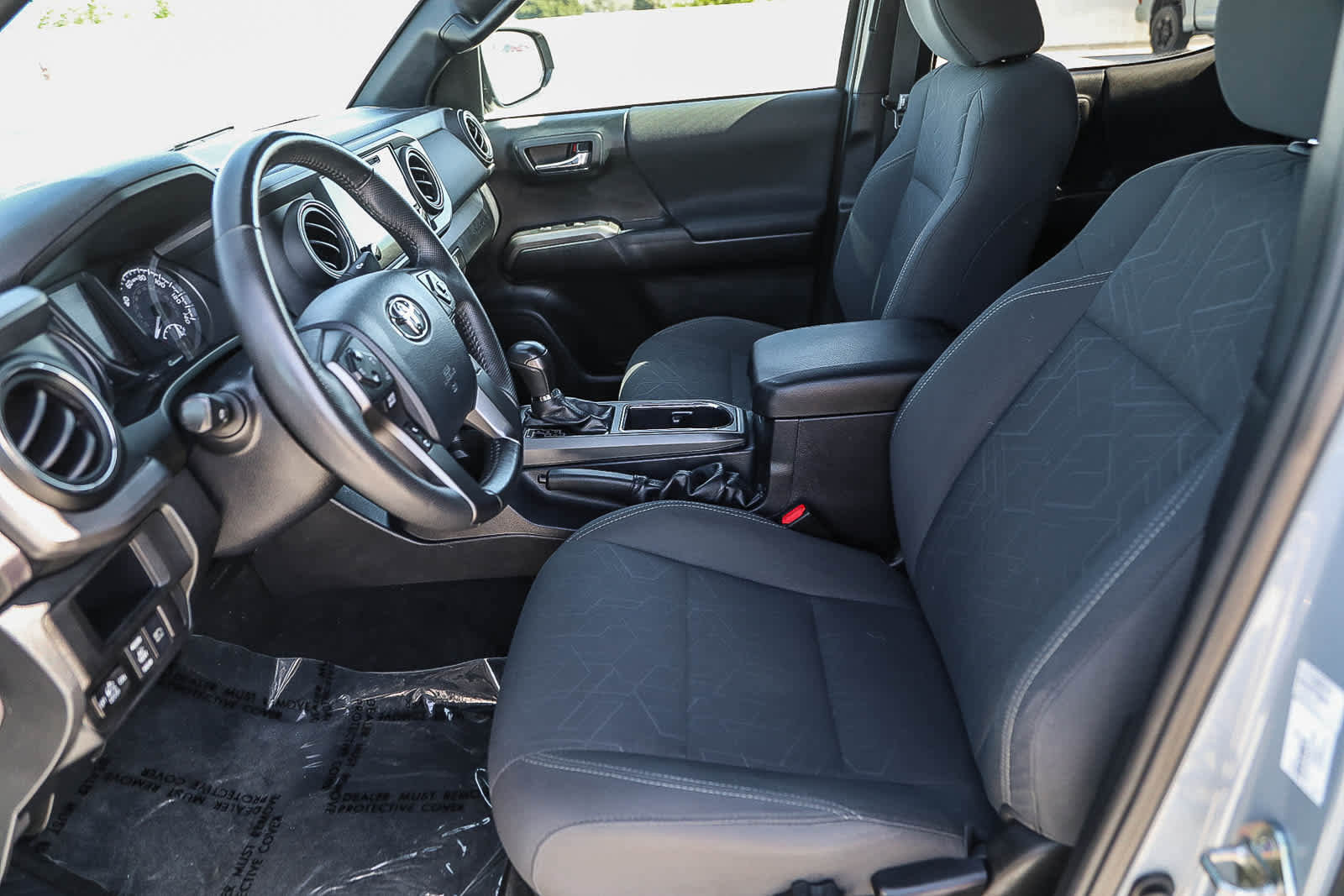 Certified 2019 Toyota Tacoma TRD Sport w/ Technology Package image 17