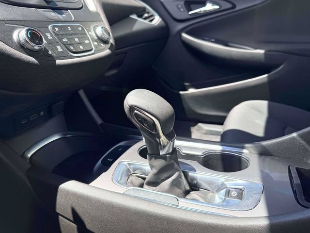 Used 2023 Chevrolet Malibu LT w/ Driver Confidence Package FWD image 33