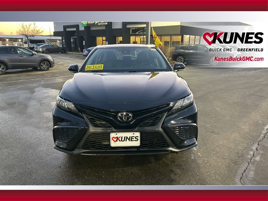 Used 2024 Toyota Camry SE image 13