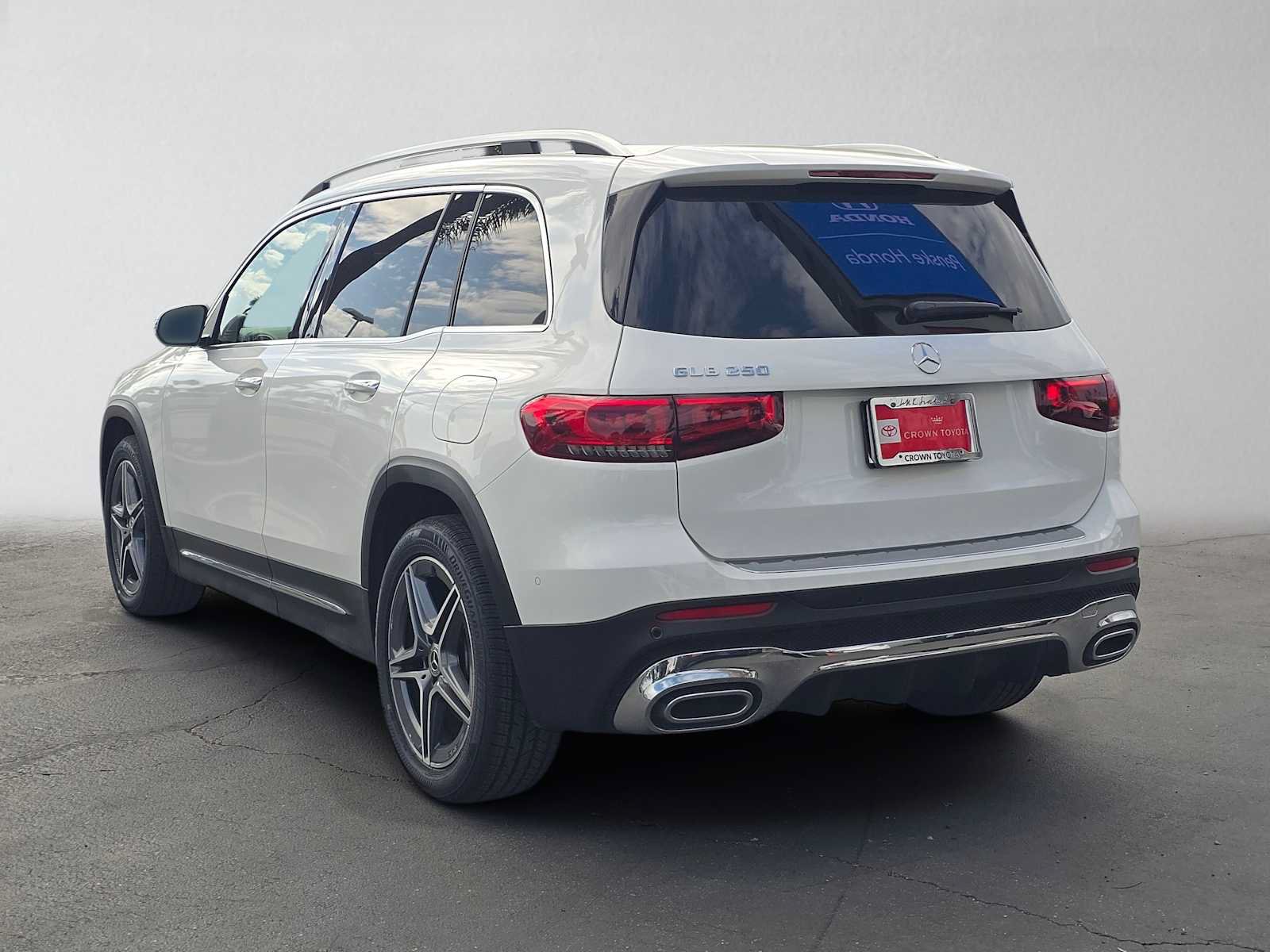 Used 2021 Mercedes-Benz GLB 250 image 5