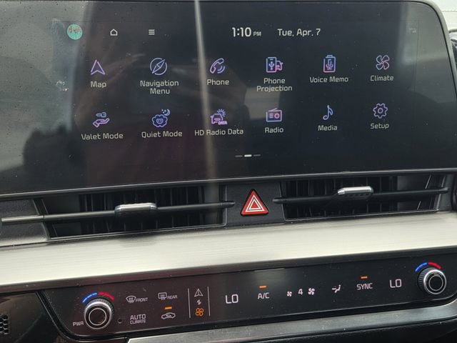 Used 2023 Kia Sportage EX image 10