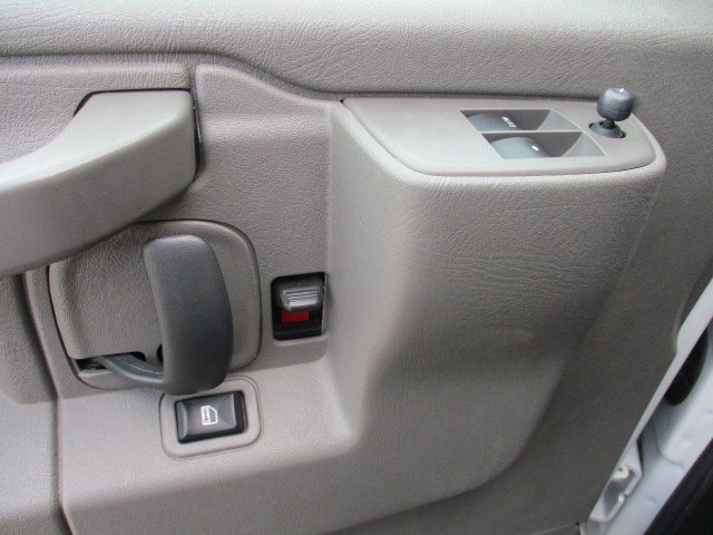 Used 2023 GMC Savana 2500 Extended w/ Driver Convenience Package image 9