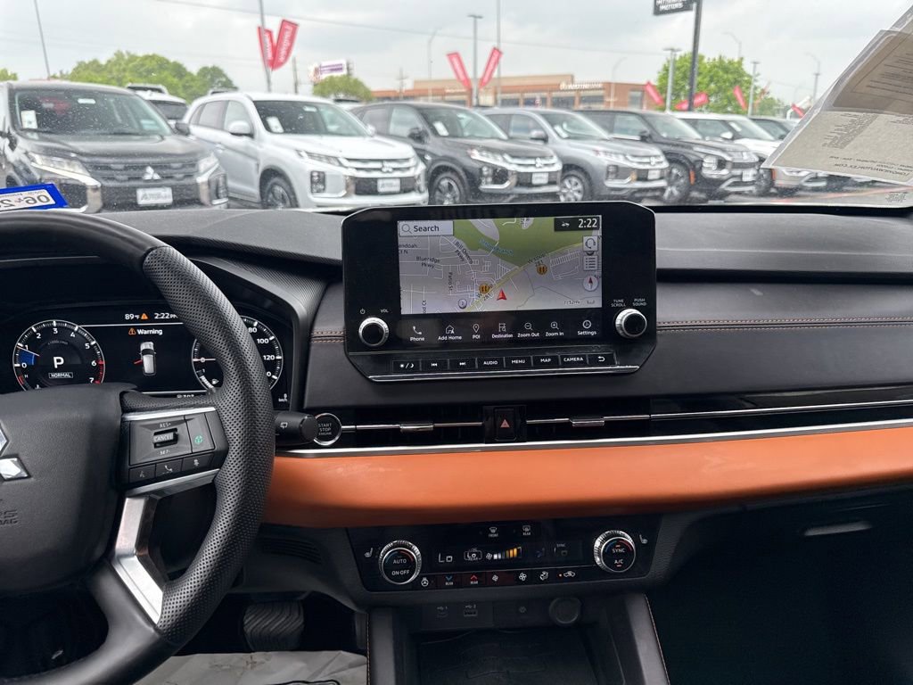 Used 2023 Mitsubishi Outlander SEL FWD image 37