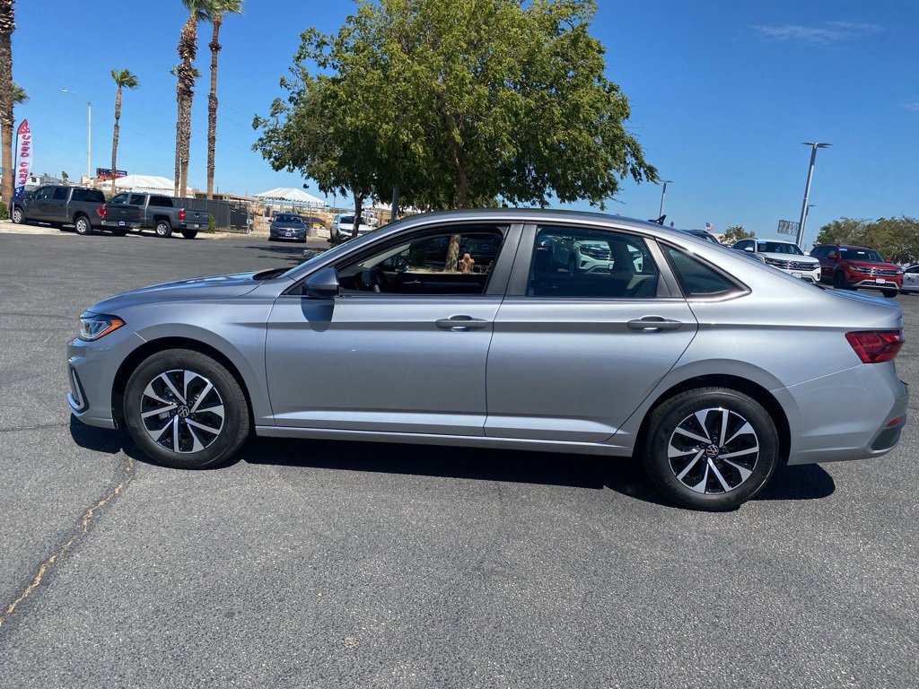 New 2025 Volkswagen Jetta S image 4