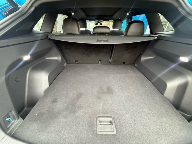 Used 2024 Volkswagen Atlas Cross Sport SEL Premium R-Line image 29