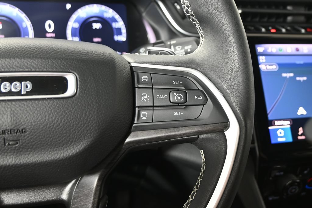 Used 2023 Jeep Grand Cherokee L Limited w/ Luxury Tech Group II AWD/4WD image 38