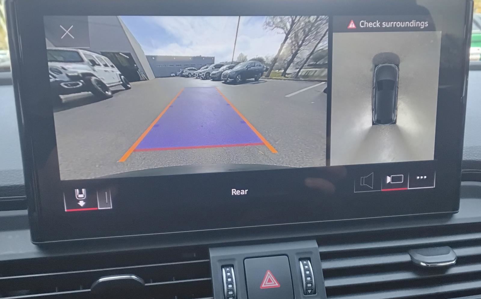 Used 2023 Audi SQ5 Premium Plus w/ Premium Plus Package image 28