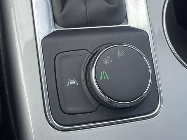 Used 2024 Chevrolet Blazer LT w/ Midnight/Sport Edition FWD image 21