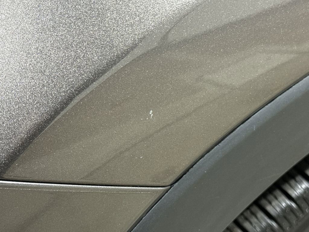 Used 2015 Toyota Highlander LE image 30