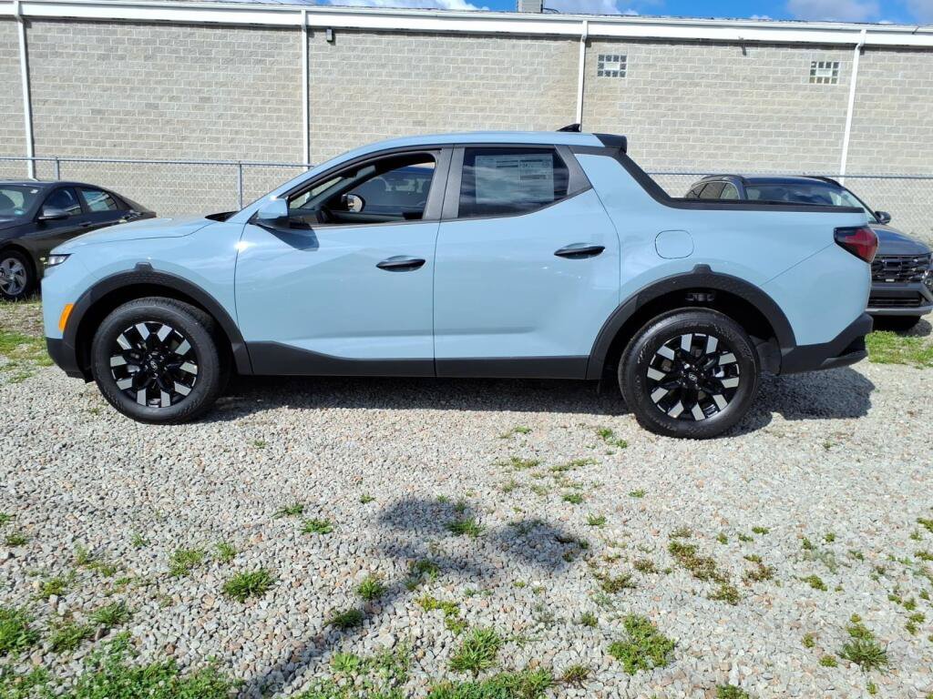 New 2027 Hyundai Santa Cruz SE AWD/4WD image 2
