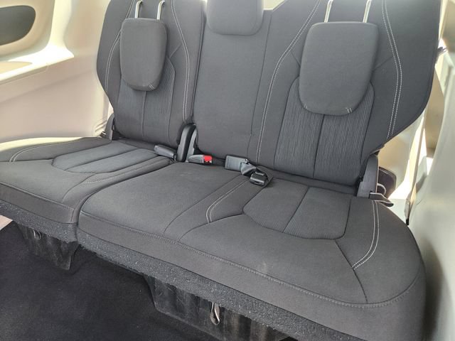 Used 2023 Chrysler Voyager LX FWD image 33