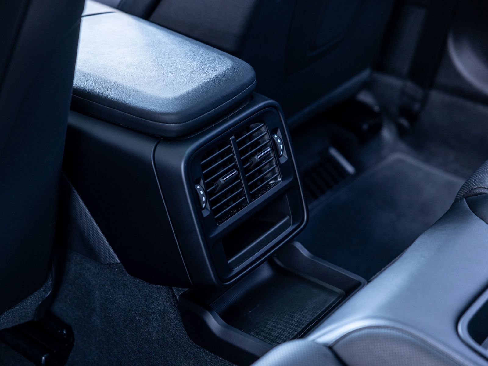 Certified 2023 Porsche Taycan RWD image 30