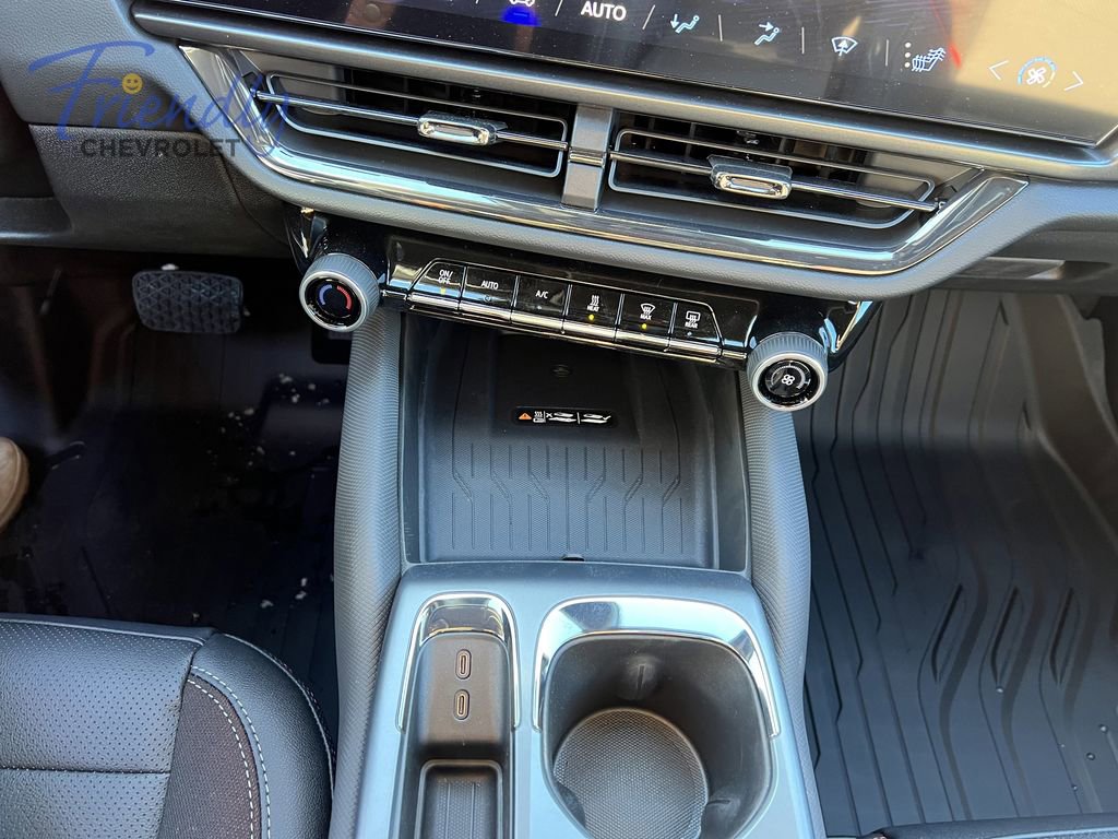 New 2026 Chevrolet Equinox EV RS AWD/4WD image 8