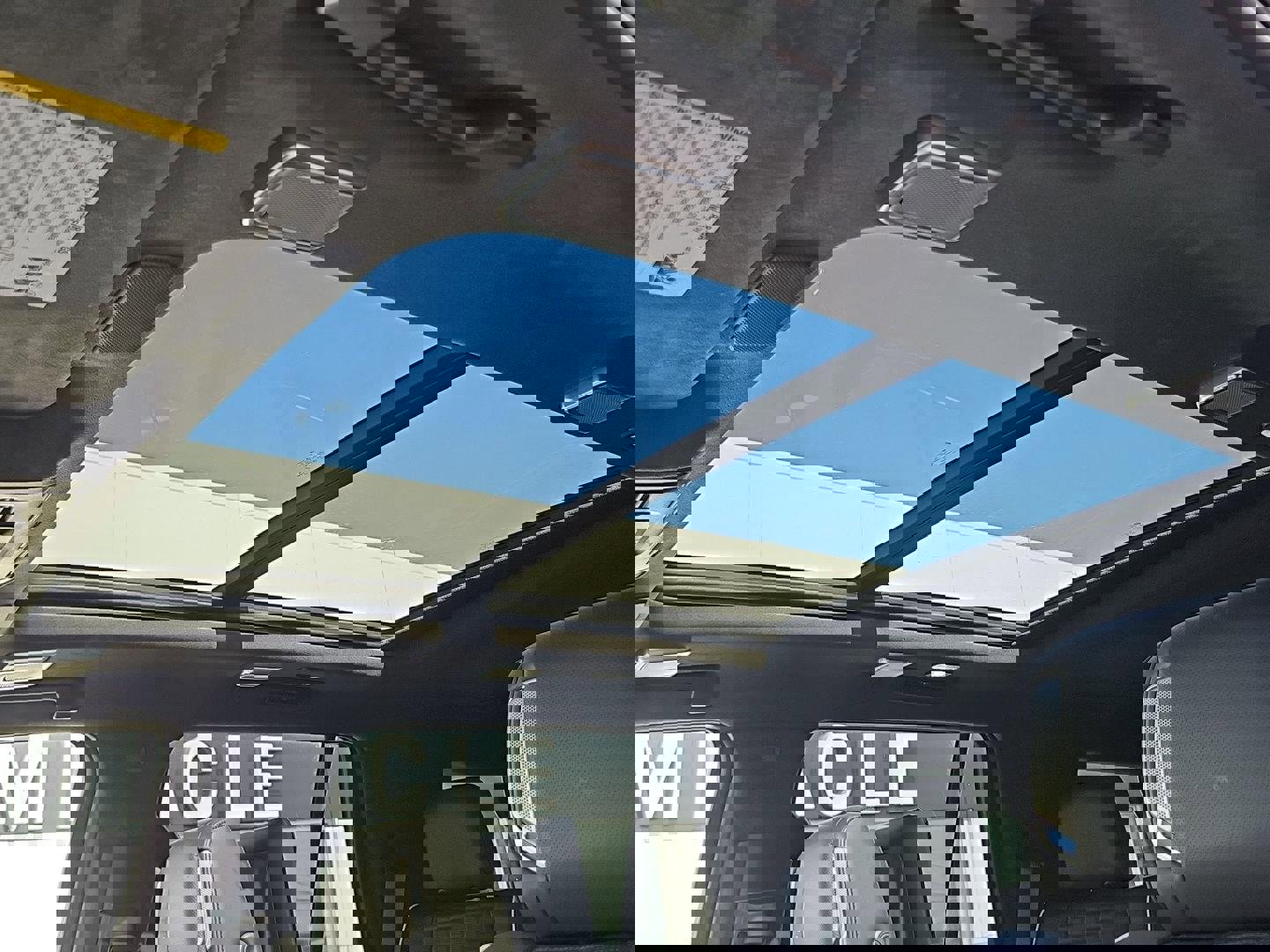 Used 2022 Cadillac Escalade Premium Luxury Platinum w/ Heavy-Duty Trailer Package image 16