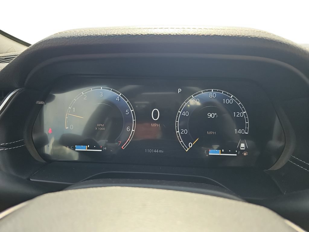 Used 2023 Jeep Grand Cherokee Limited AWD/4WD image 19