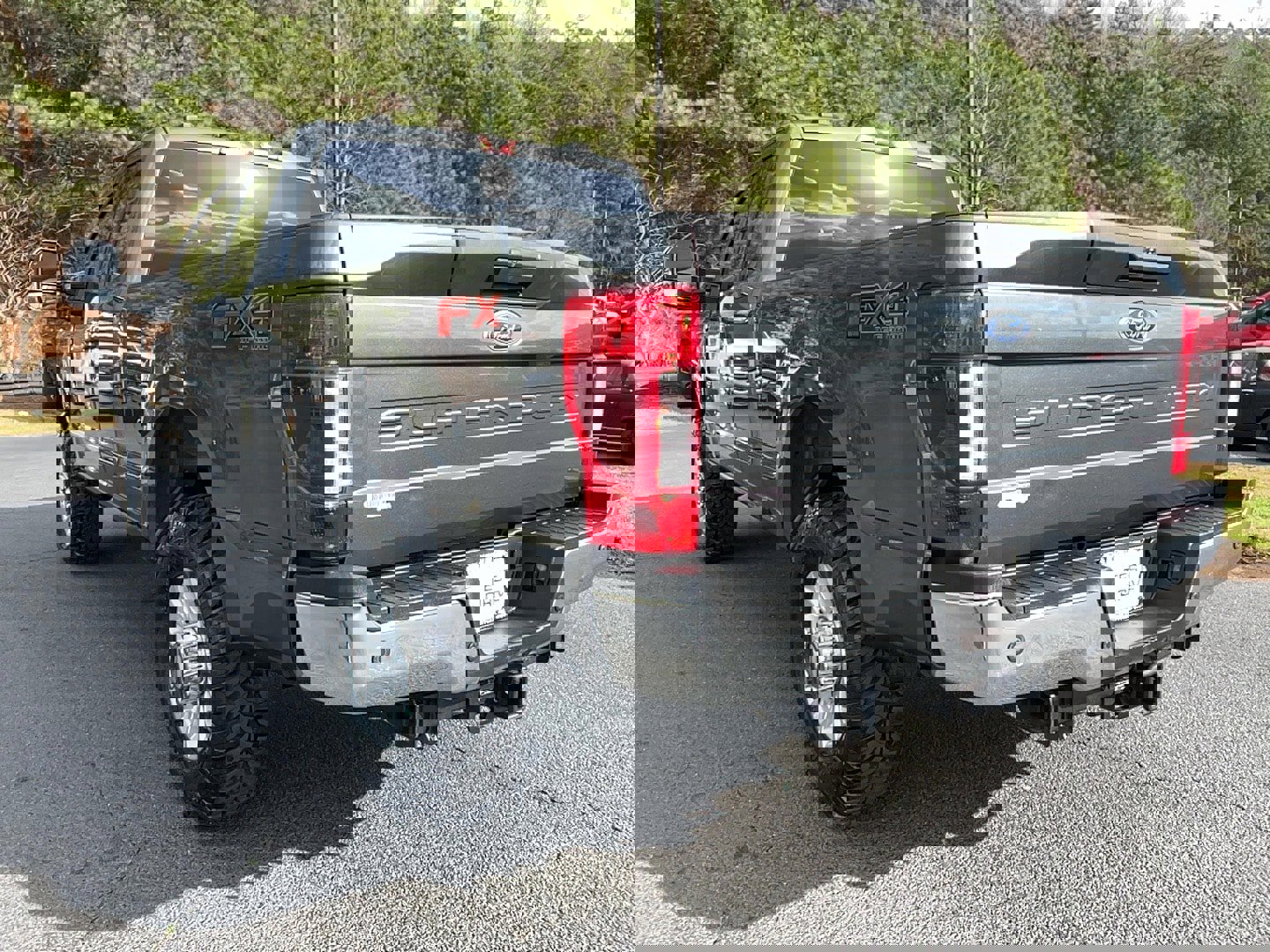 Used 2020 Ford F250 XLT w/ XLT Value Package image 7