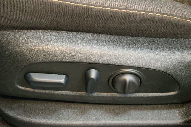 Used 2024 Chevrolet Equinox LT w/ LPO, Floor Liner Package FWD image 21